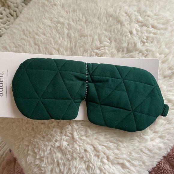 AUDEN QUILTED JERSY EYE MASK ONE SIZE GREEN NEW - Picture 1 of 8